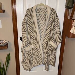 Chevron Patterned Cozy Cardigan